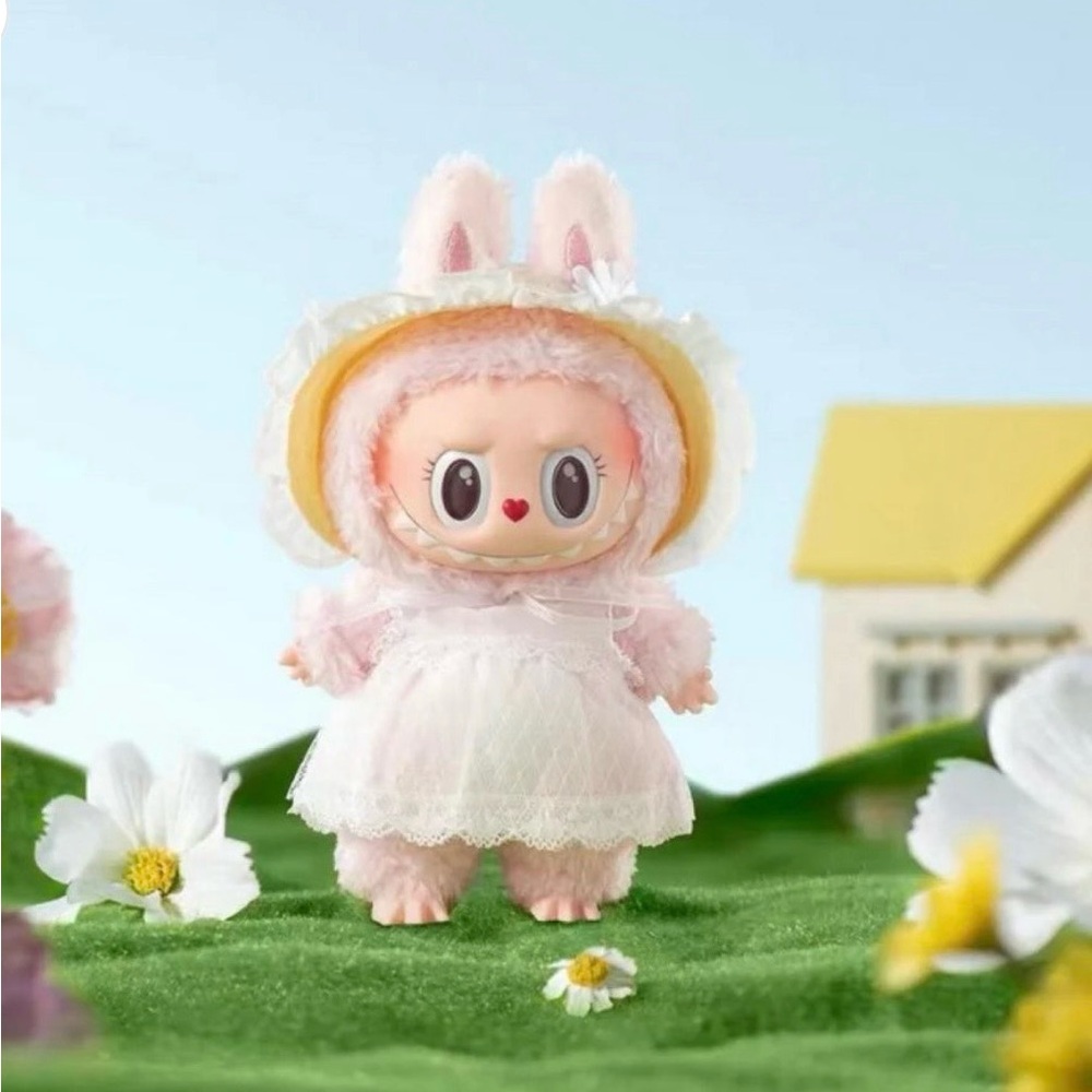 Pop Mart Mokoko Fall Into Spring vinyl plush pendant *Singapore exclusive *